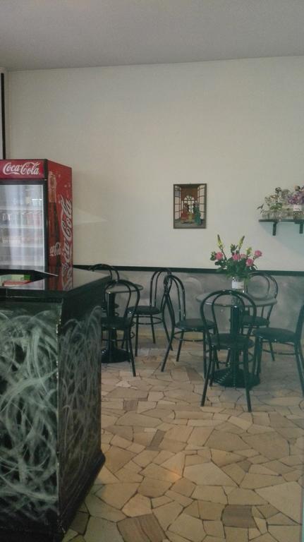 米拉酒店 瓦雷泽 外观 照片